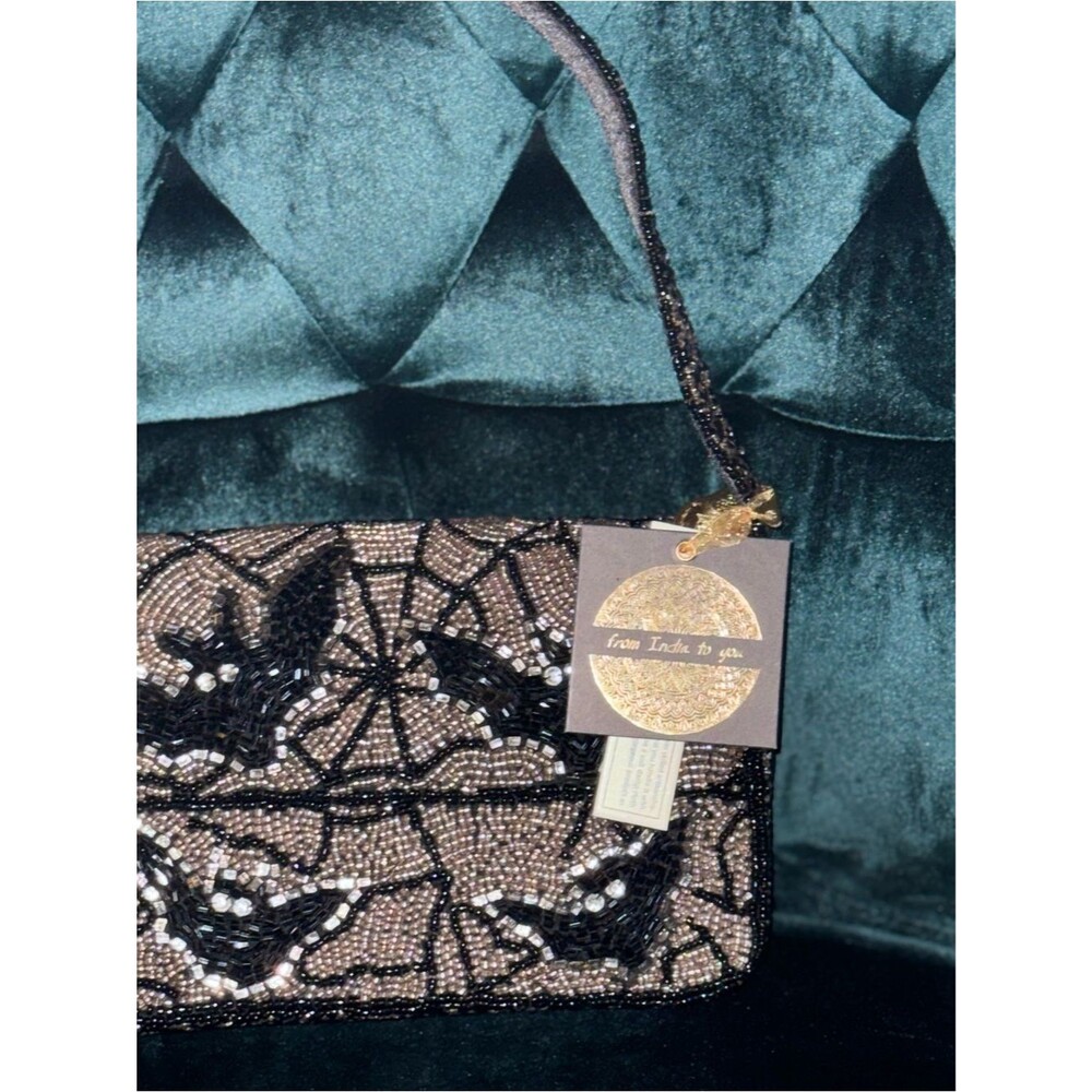 NWT Viral From India to You Beaded Halloween Bat & Cobweb Shoulder Bag - Picture 3 of 4